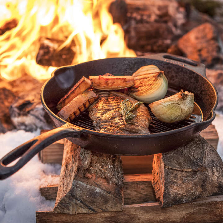 Petromax Grill-Feuerpfanne GP30 mit Stiel